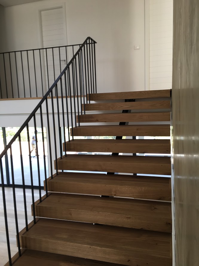 Oak staircase with Panga Panga inlays