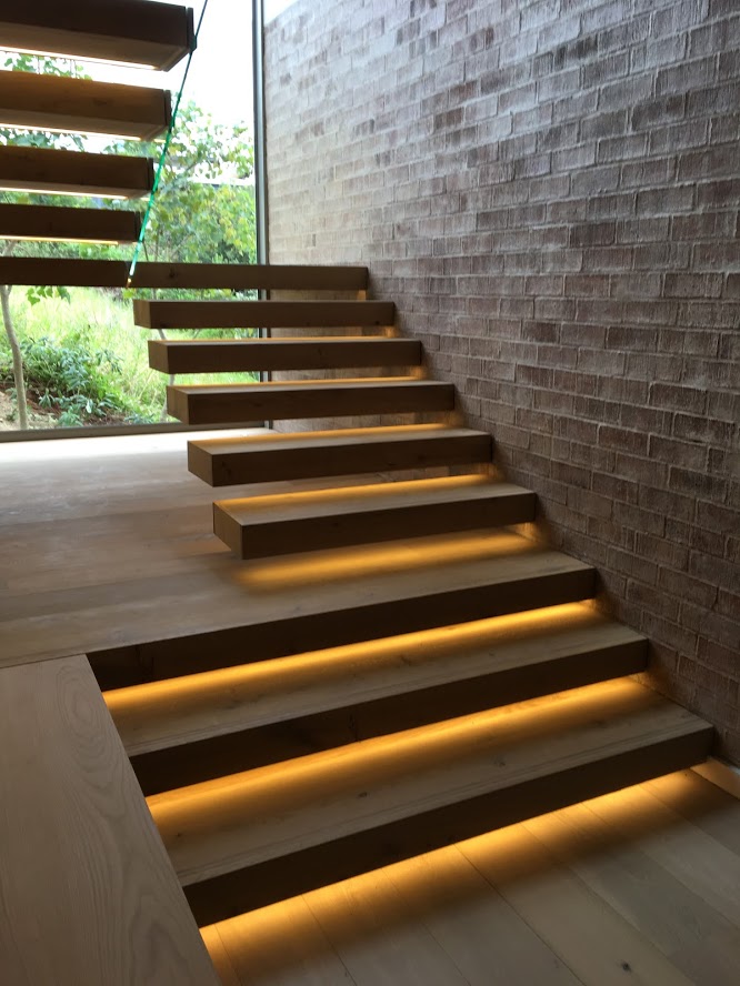 Oak staircase with Panga Panga inlays